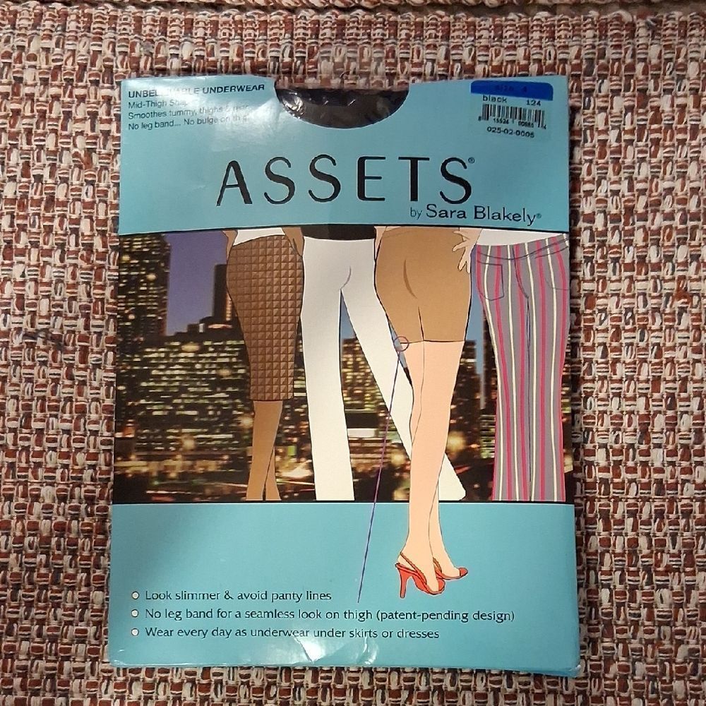 ASSETS 4 Black  Mid Thigh Shaper Underwear By Sara Blakely. New